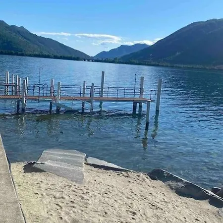 Sea, Pool, Private Beach * Bissone