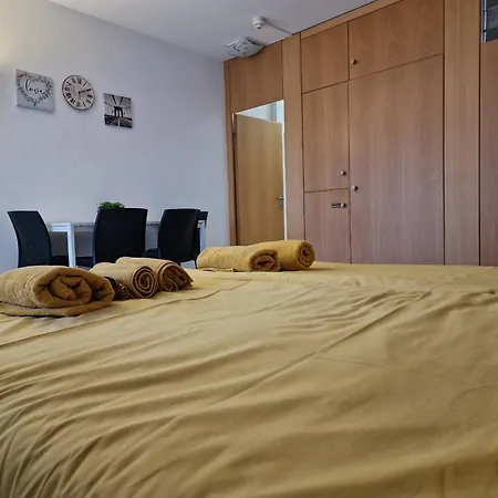 Sea, Pool, Private Beach Апартаменты