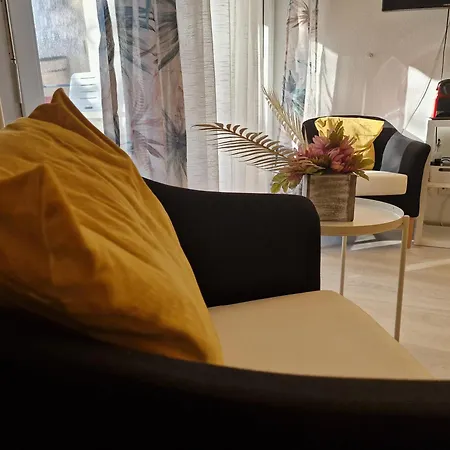 Διαμέρισμα Sea, Pool, Private *