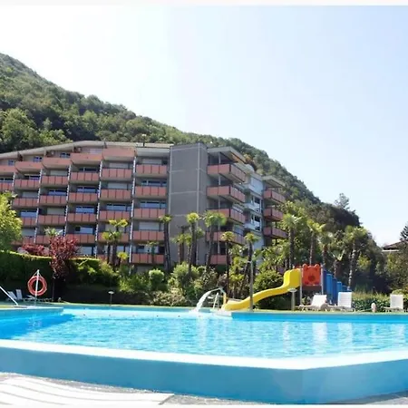 Sea, Pool, Private Bissone