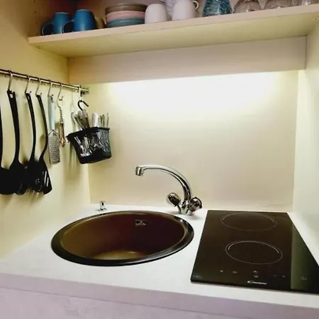 Sea, Pool, Private Apartmán Bissone